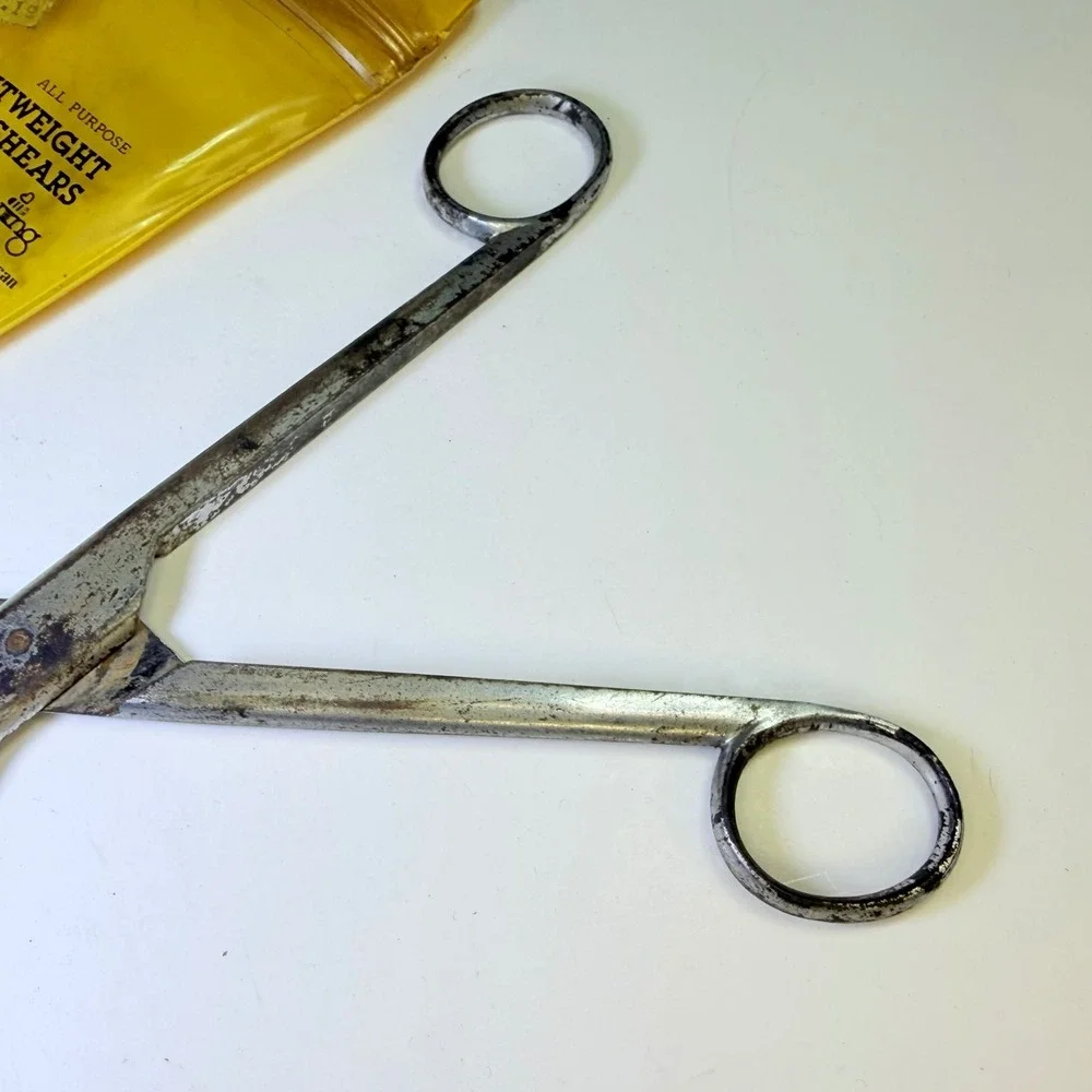 Vintage Sewing Bee Talon American 8.5 Inch Lightweight Shears Scissors Pouch